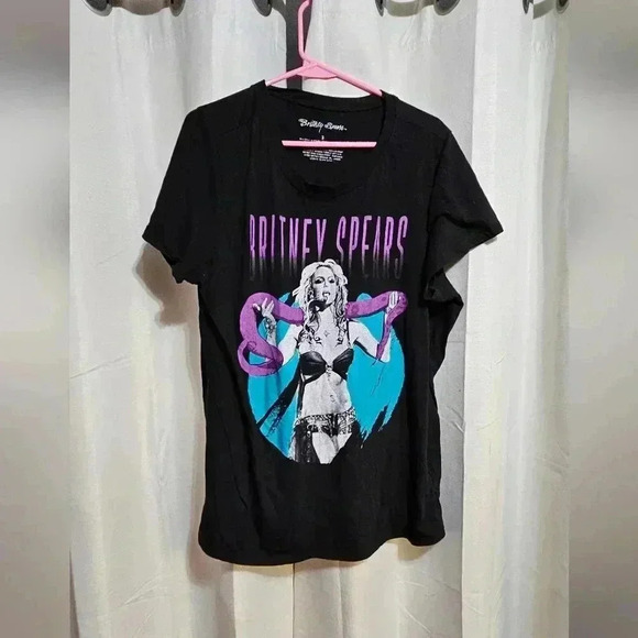 torrid Tops - Plus Size Britney Spears Graphic Tee-Torrid 3